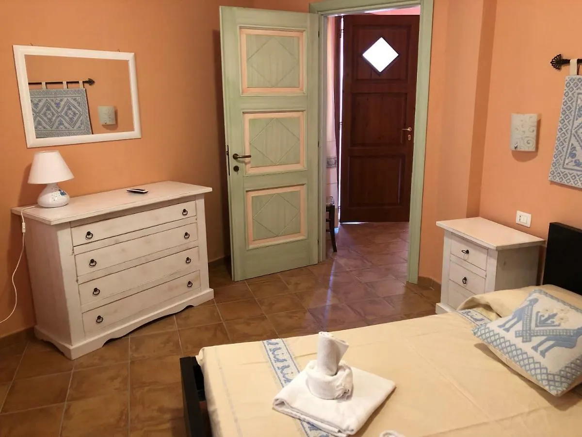 Sa Corti Antiga Apartment SantʼAntìoco